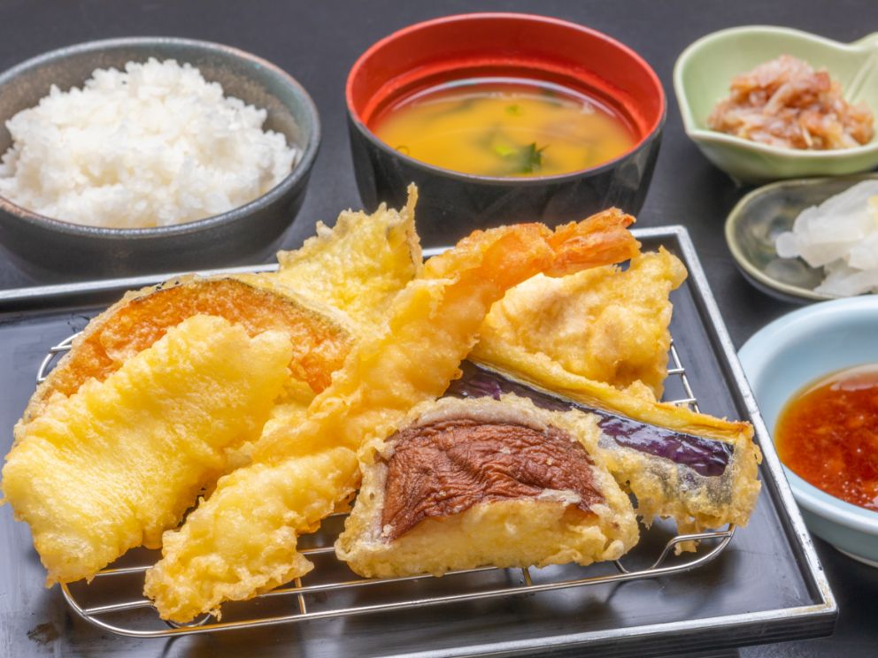いろいろ天ぷら定食